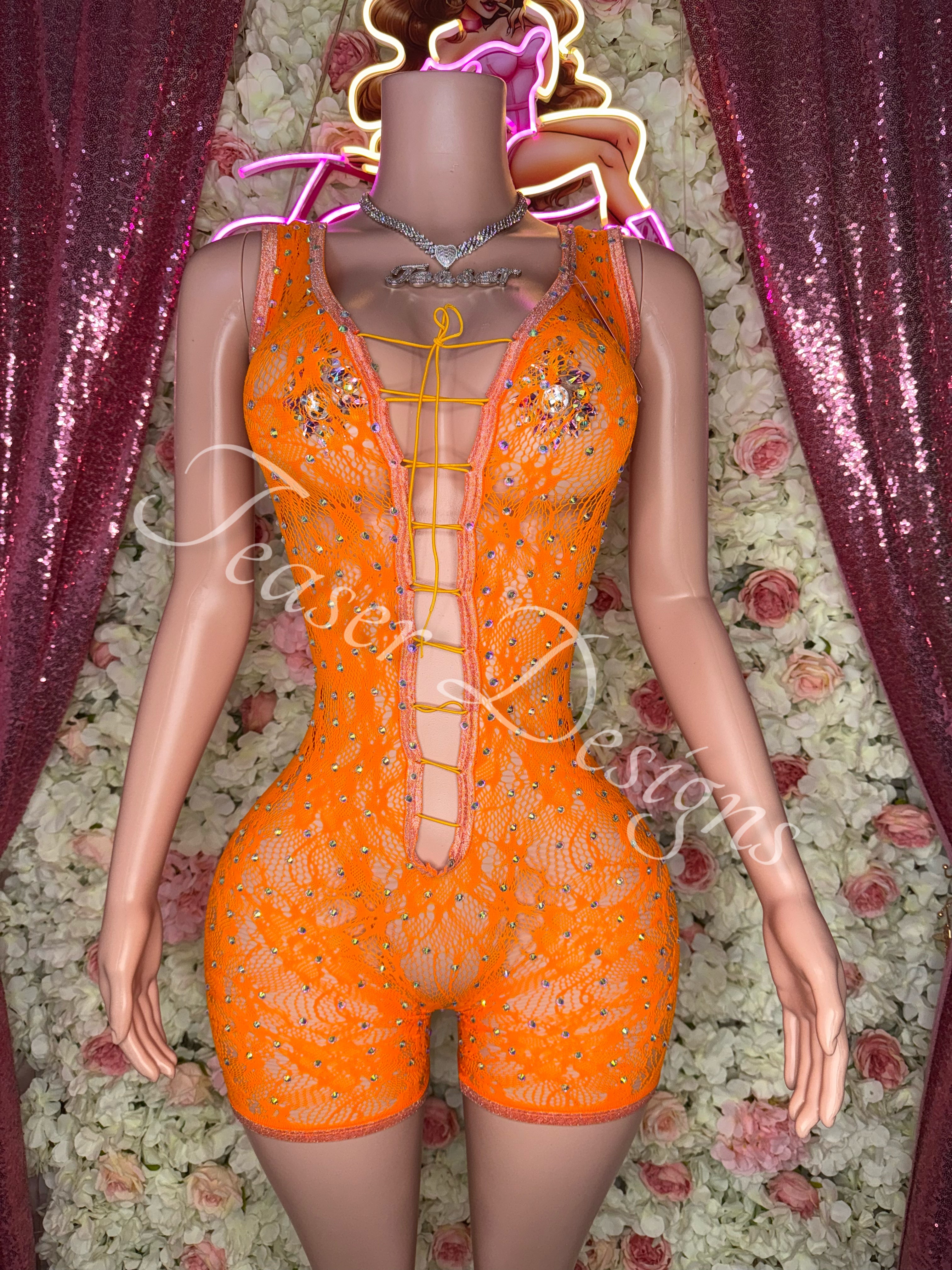 Essence (M/L)