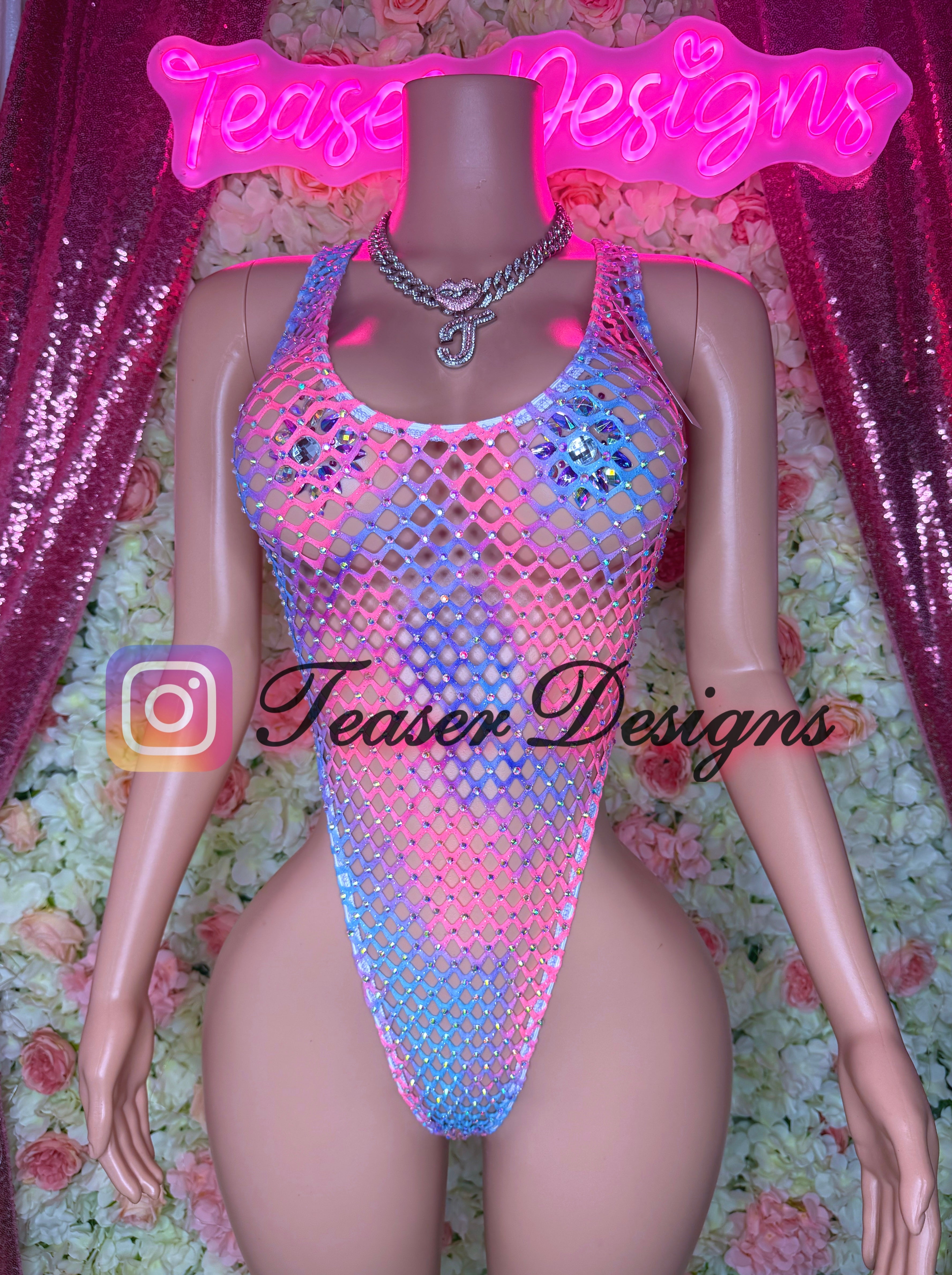 S/M cotton candy BBL romper